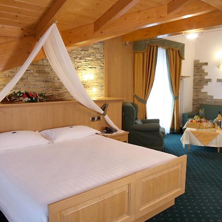 Hotel Gran Vacanze Rooms & Apartments Димаро Экстерьер фото