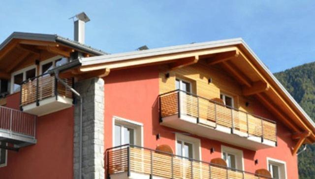 Hotel Gran Vacanze Rooms & Apartments Димаро Экстерьер фото