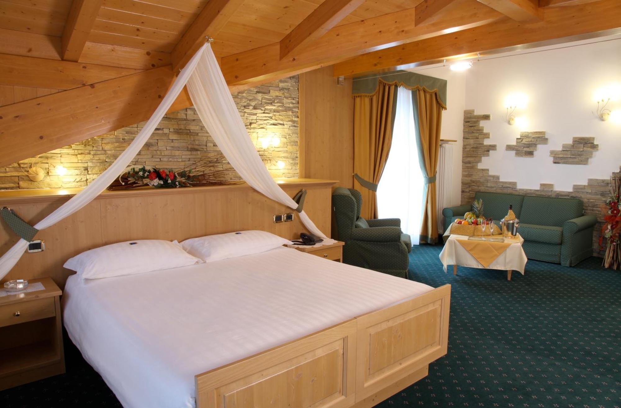 Hotel Gran Vacanze Rooms & Apartments Димаро Экстерьер фото