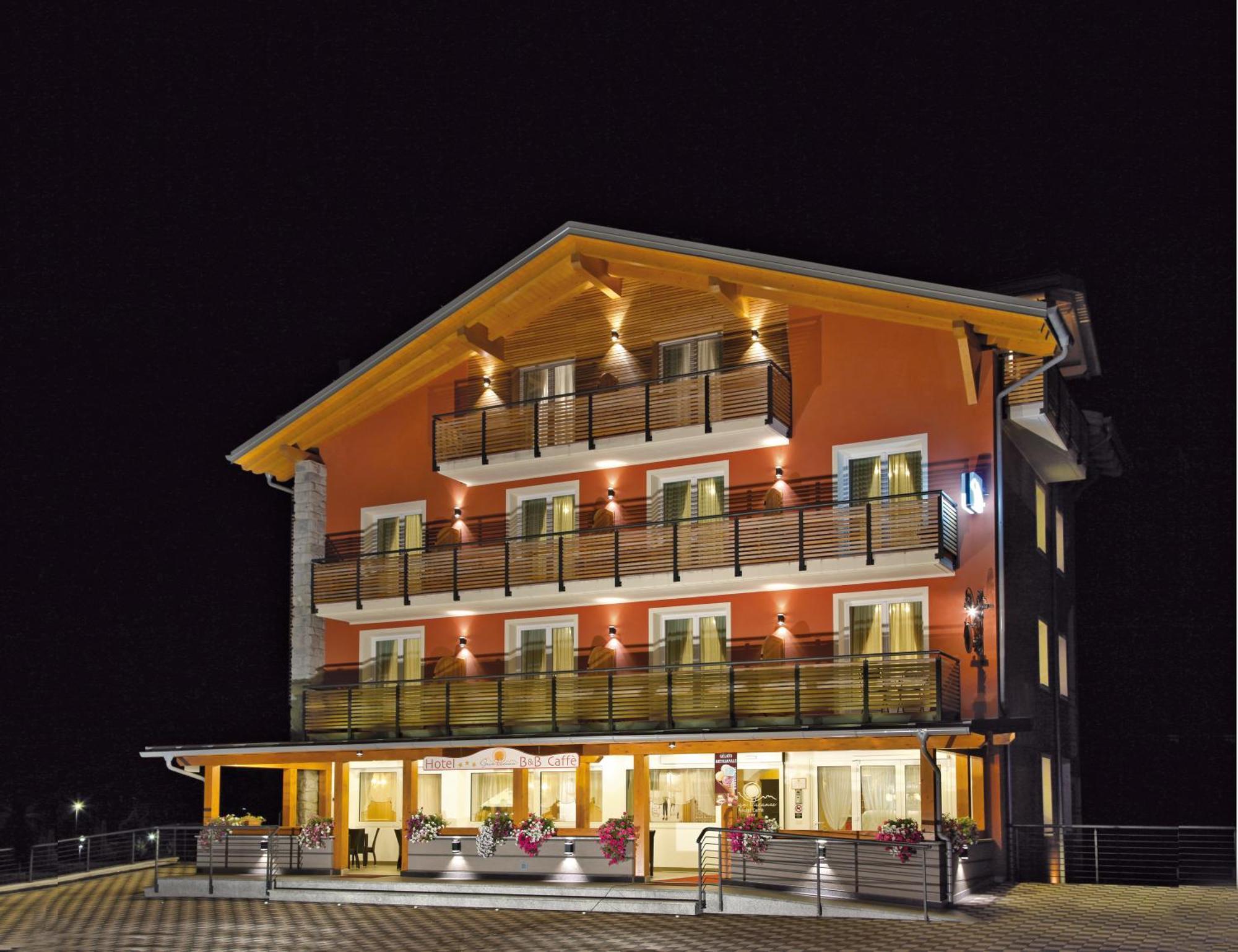 Hotel Gran Vacanze Rooms & Apartments Димаро Экстерьер фото