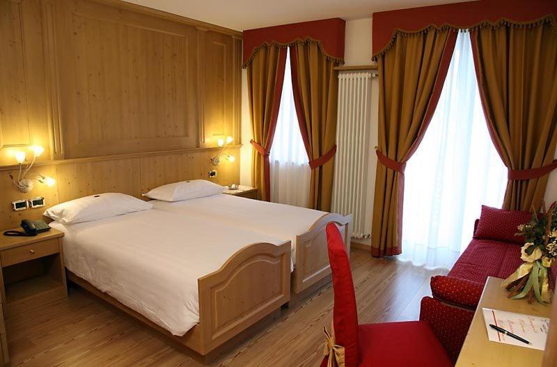 Hotel Gran Vacanze Rooms & Apartments Димаро Номер фото