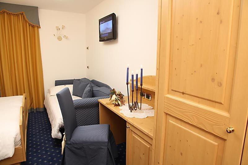 Hotel Gran Vacanze Rooms & Apartments Димаро Номер фото